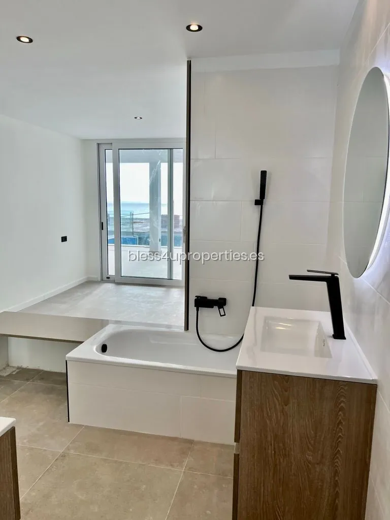 Luxe zeezicht appartement in Costa del Silencio, Las Galletas, beeld 8